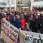 Rostock demonstriert friedlich (13)