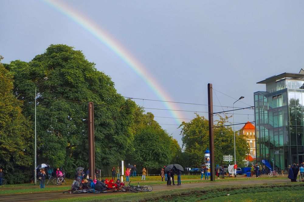 Rostock demonstriert friedlich (19)