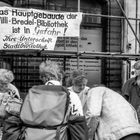 Rostock, Frühjahr 1990: Unterschriften für den Erhalt der Stadtbibliothek