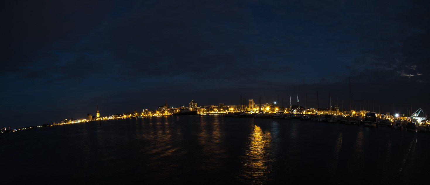 Rostock @ night Fisheye