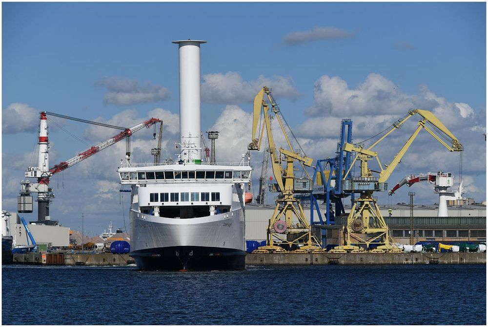 Rostock Port, "Copenhagen" mit Flettner-Rotor