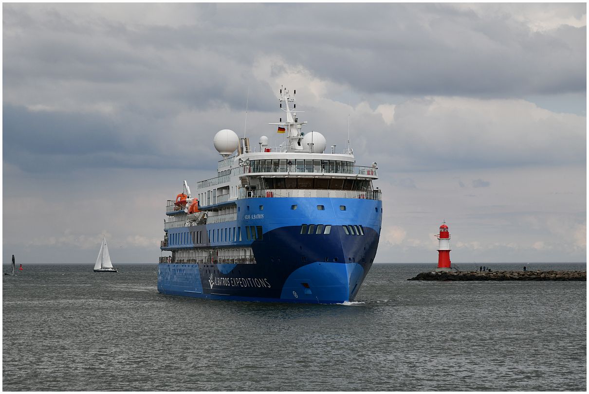 Rostock Port | Kreuzfahrtschiff "OCEAN ALBATROS" | #2