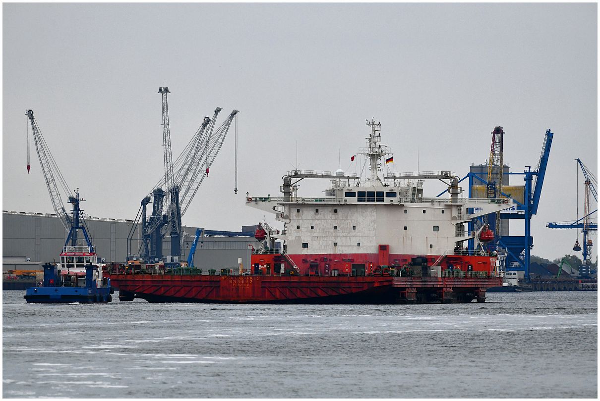 Rostock Port | Schwerlastschiff "MEGA CARAVAN 2" | #2