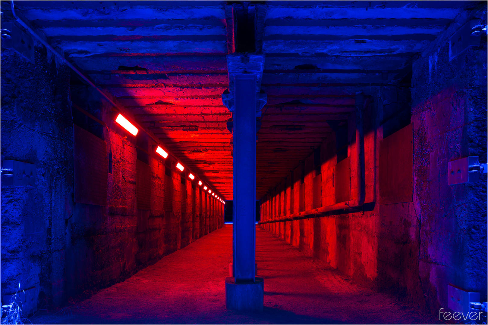 Rot-blauer Tunnelblick