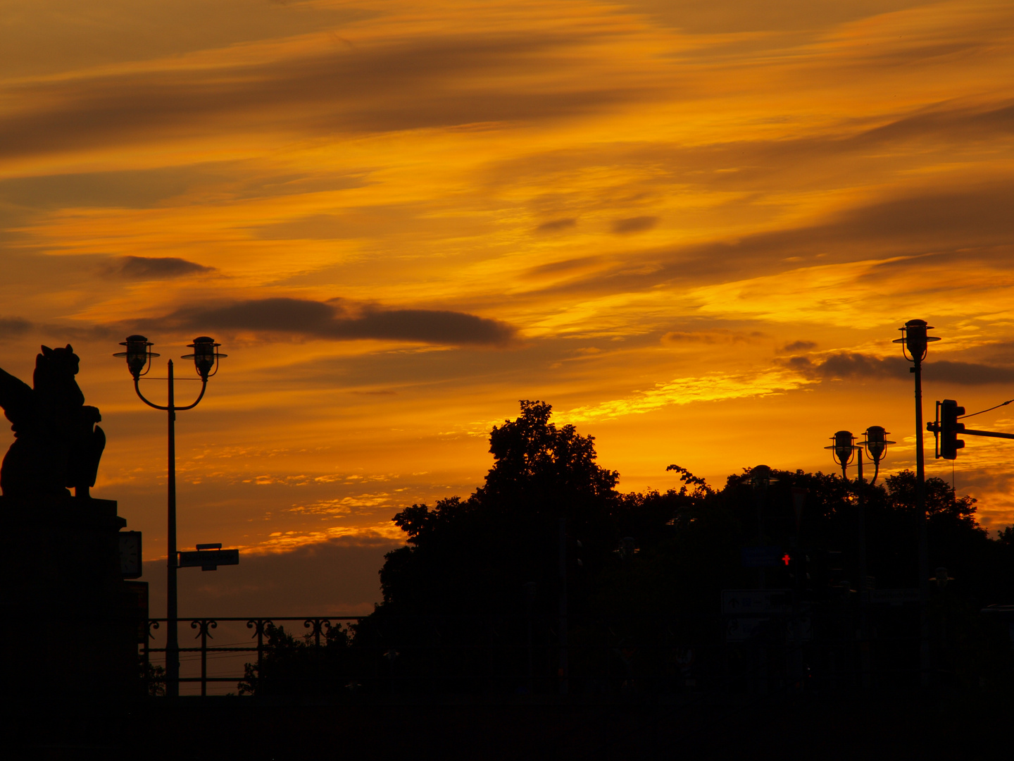 Rot für den Sonnenuntergang, er soll warten, so bleiben...