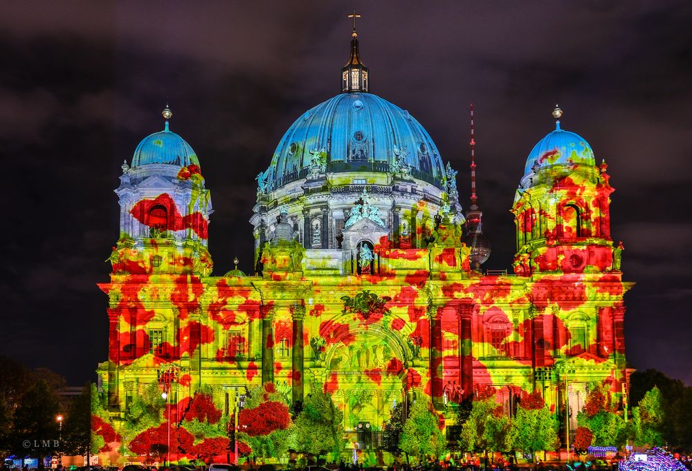 Rot-Gelb-Grün unter Blau