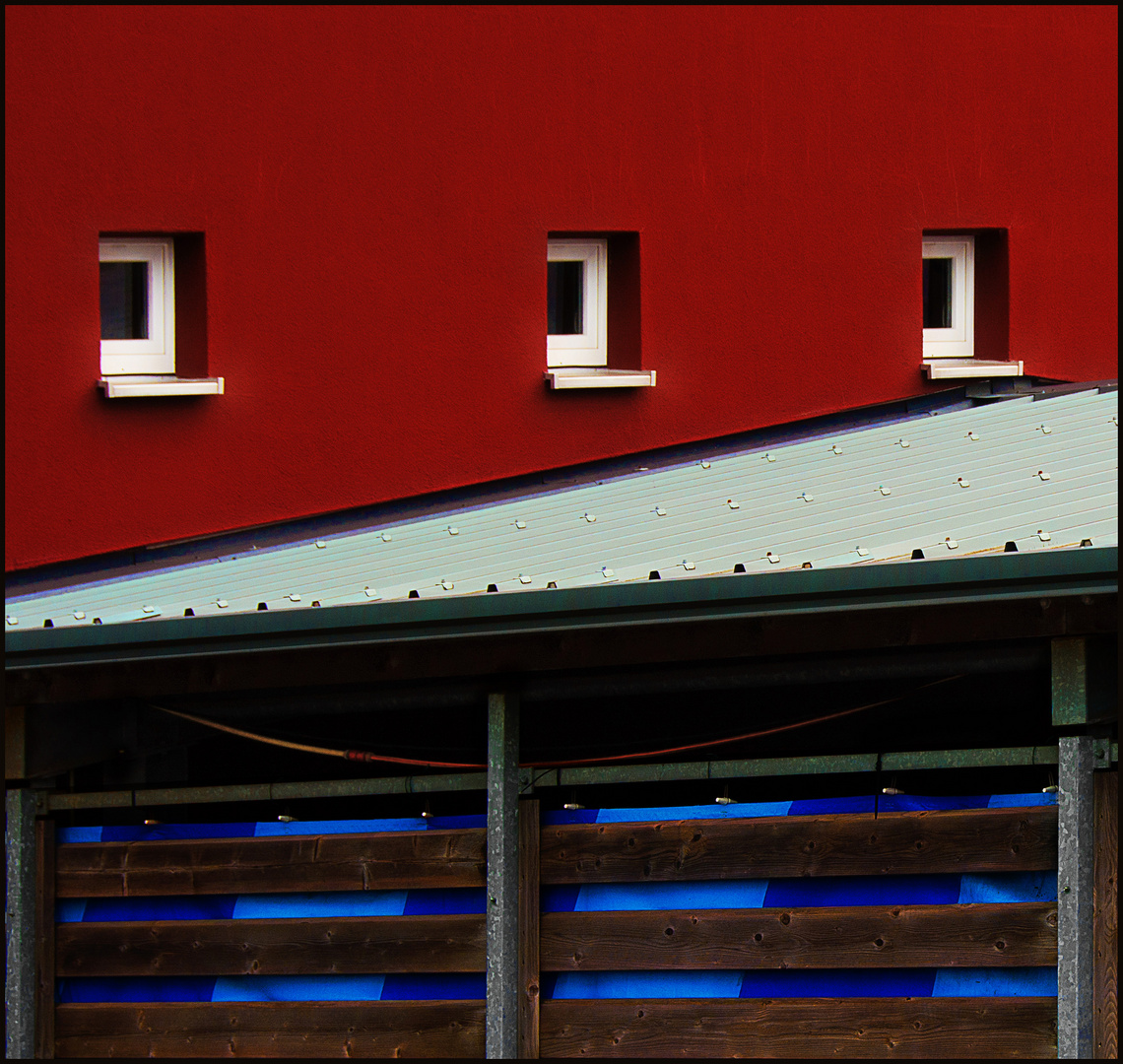 ROT UND BLAU