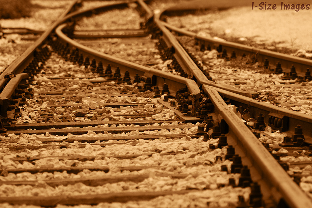 Rotaie 1 Foto Immagini tecnica e industria, treni e ferrovie, architettura e forme Foto su Rotaie 1 Foto Immagini tecnica e industria, treni e ferrovie, architettura e forme Foto su