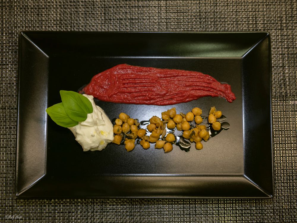 Rote-Bete-Püree mit Labneh Foto &amp; Bild | stillleben, wein, motive ...