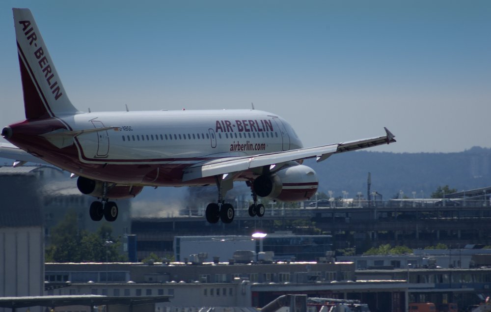 Rote Dosen aus Athen