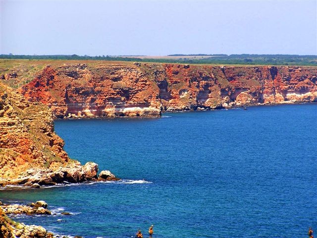 Rote Felsen am Schwarzen Meer