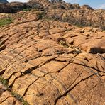 Rote Felsen auf Leka