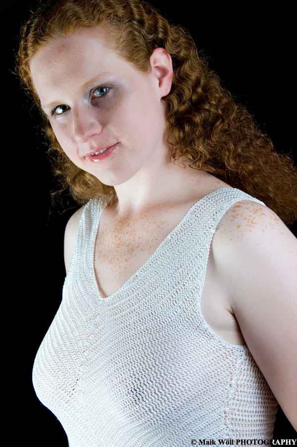 Dating nackten roten haaren mädchen