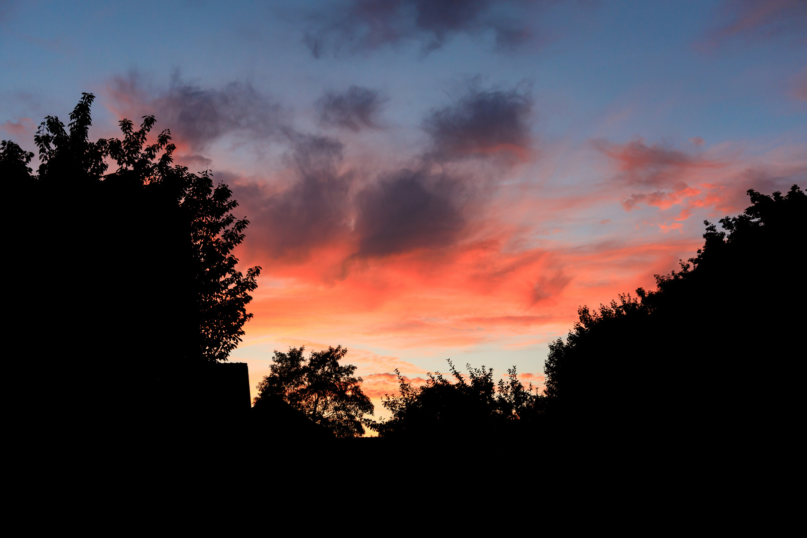 Rote Wolken