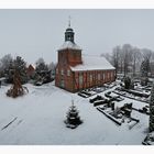 rote Ziegel auf grauem Grund