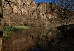 Rotenfels im See 7