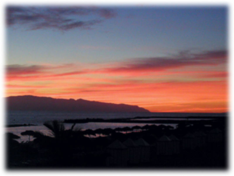 Roter Abendhimmel am Meer