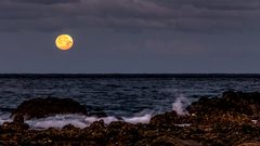 "Roter Blauer Supermond"  - La Gomera 