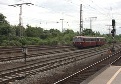 Roter Brummer auf großer Fahrt