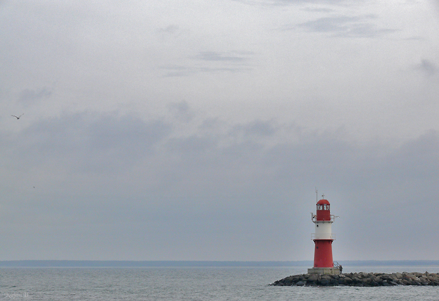 ...roter leuchtturm...