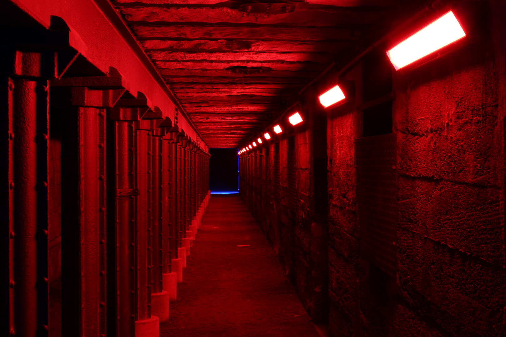 Roter Licht Tunnel ( Liebestunnel ) - LaPaDu 2014