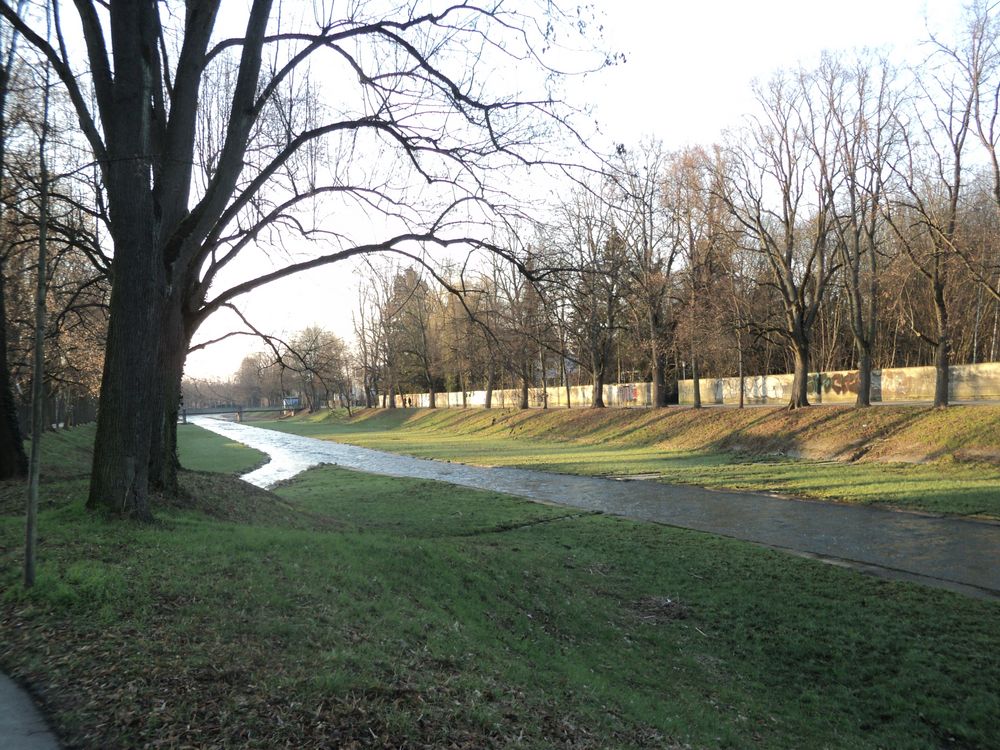 Roter Main mitten in Bayreuth