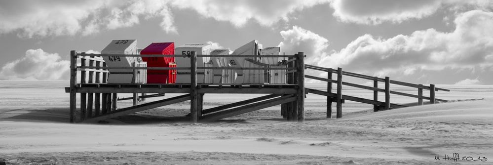 roter Strandkorb