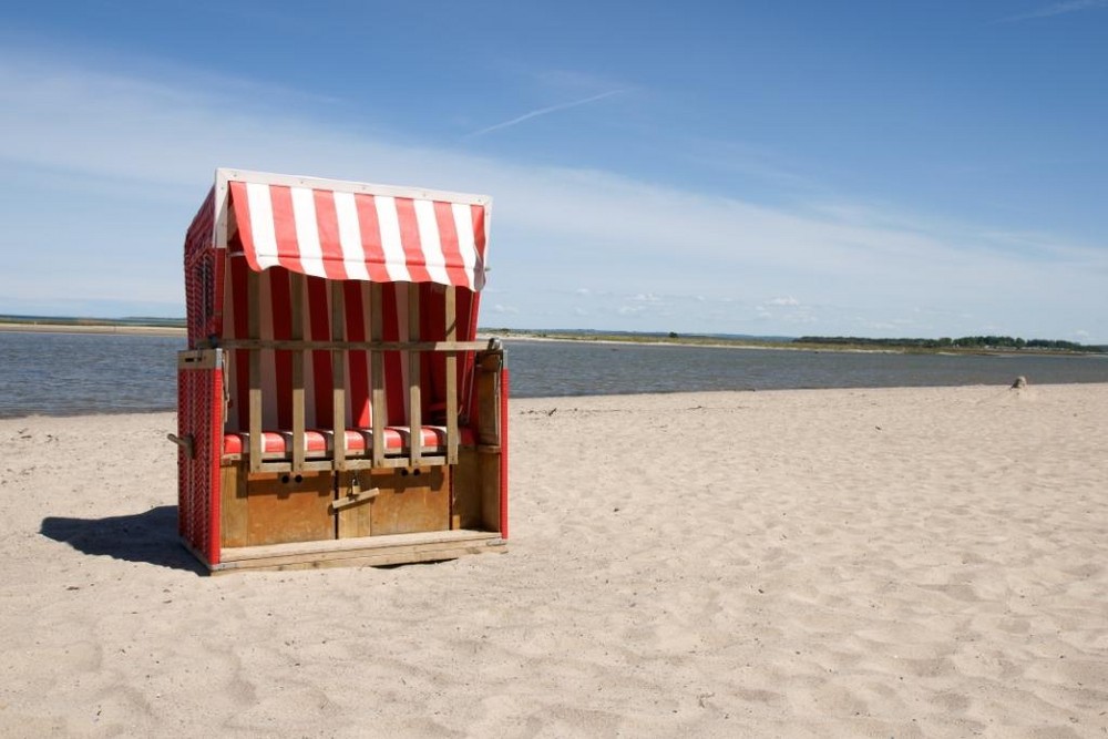 Roter Strandkorb