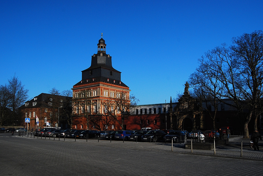 Roter Turm (Kurfürstliches Palais)