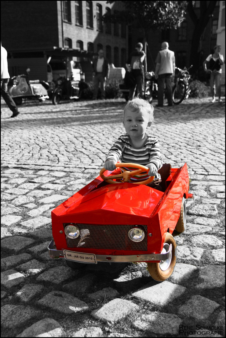 Rotes Auto Foto Bild Kinder Kinder Ab 2 Scwarz Weiss Bilder Auf Fotocommunity