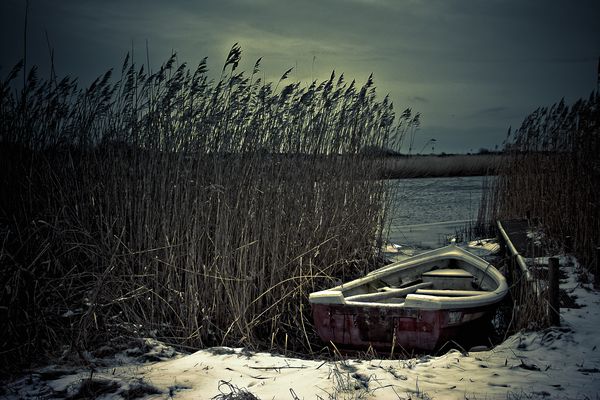 rotes Fischerbot am ...