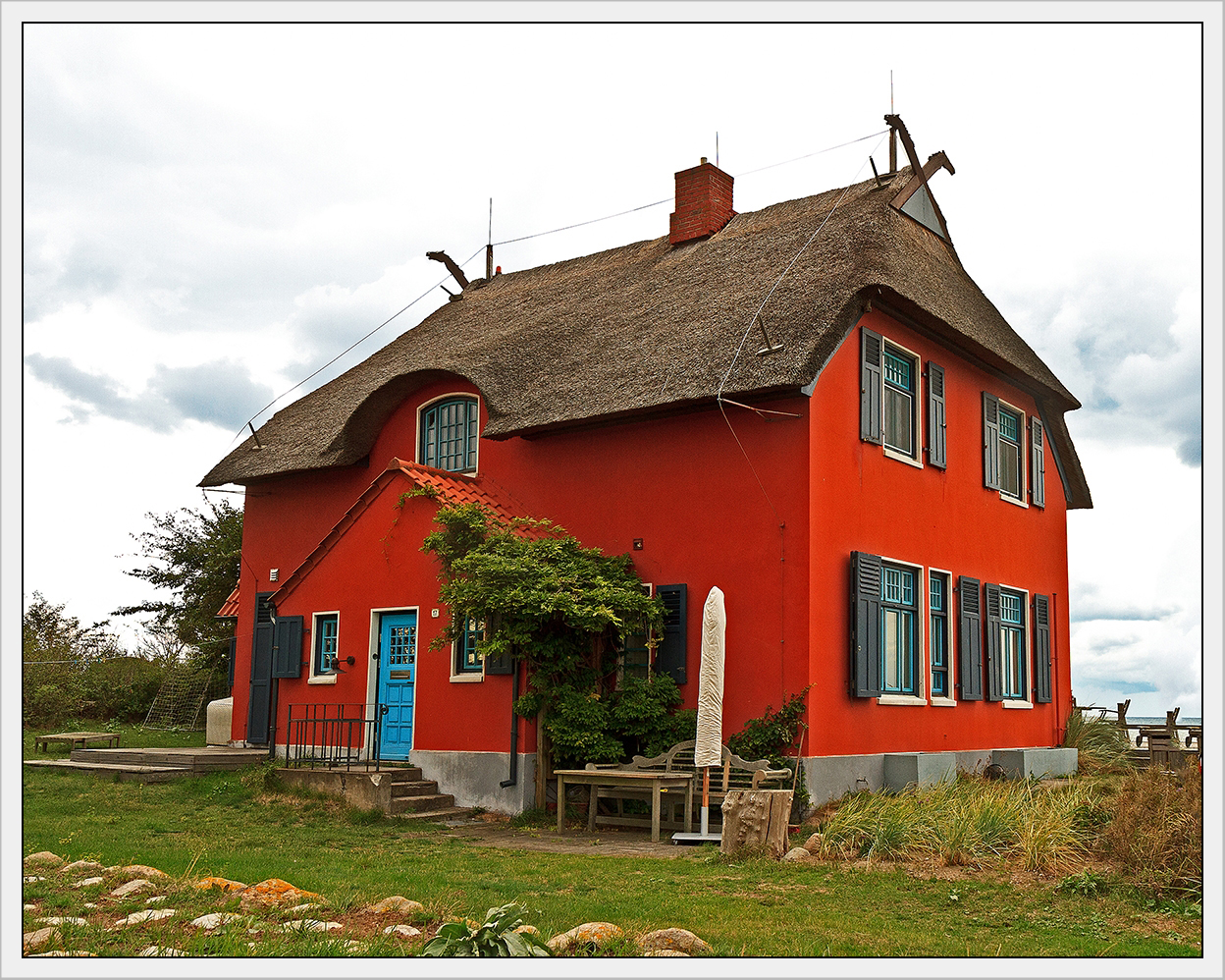 Rotes Haus am Meer