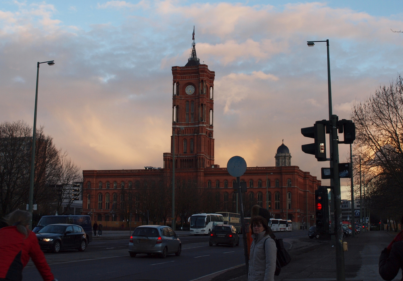 Rotes Rathaus von Berlin "in Flammen"