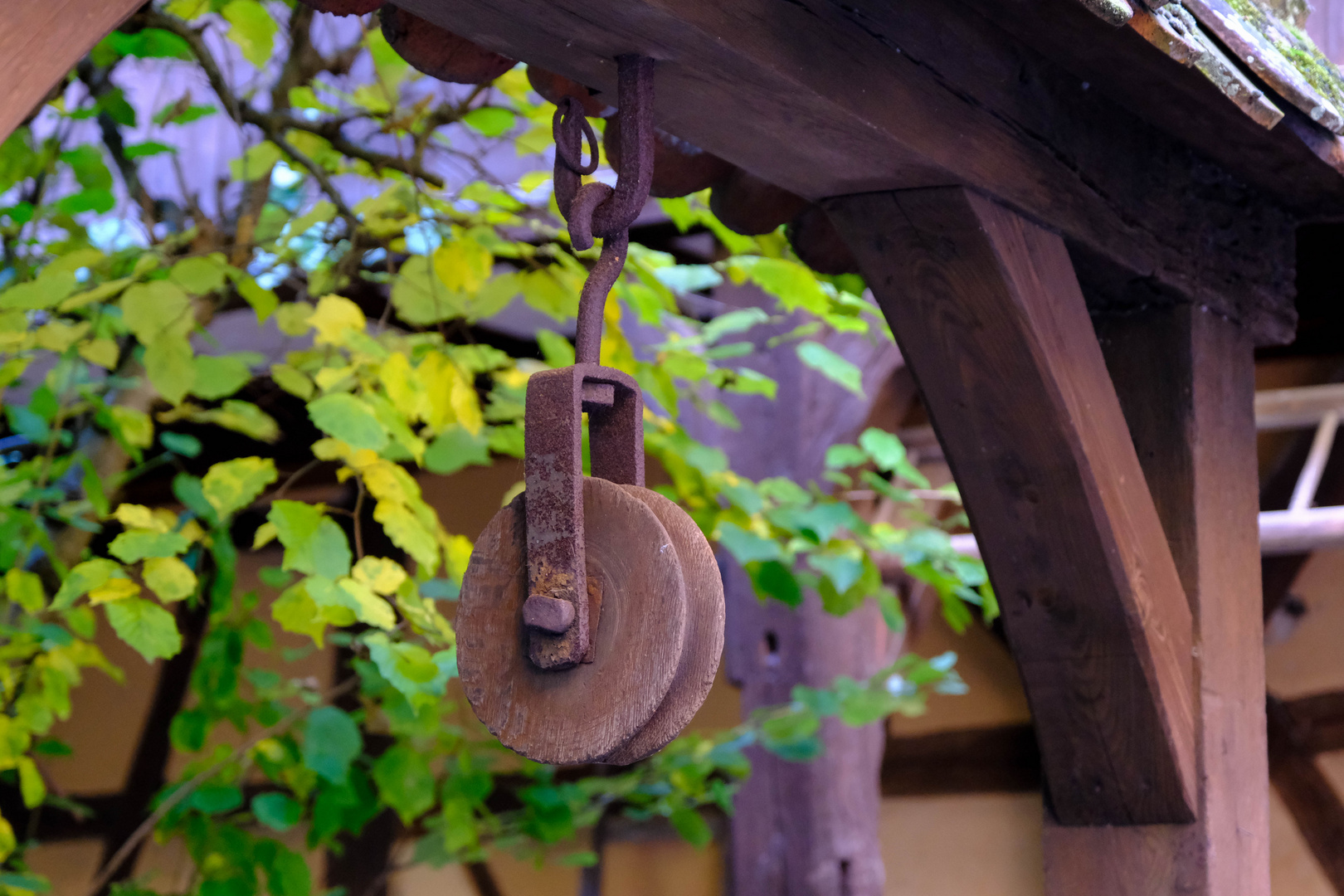 Rothenburg im Herbst - Brunnen