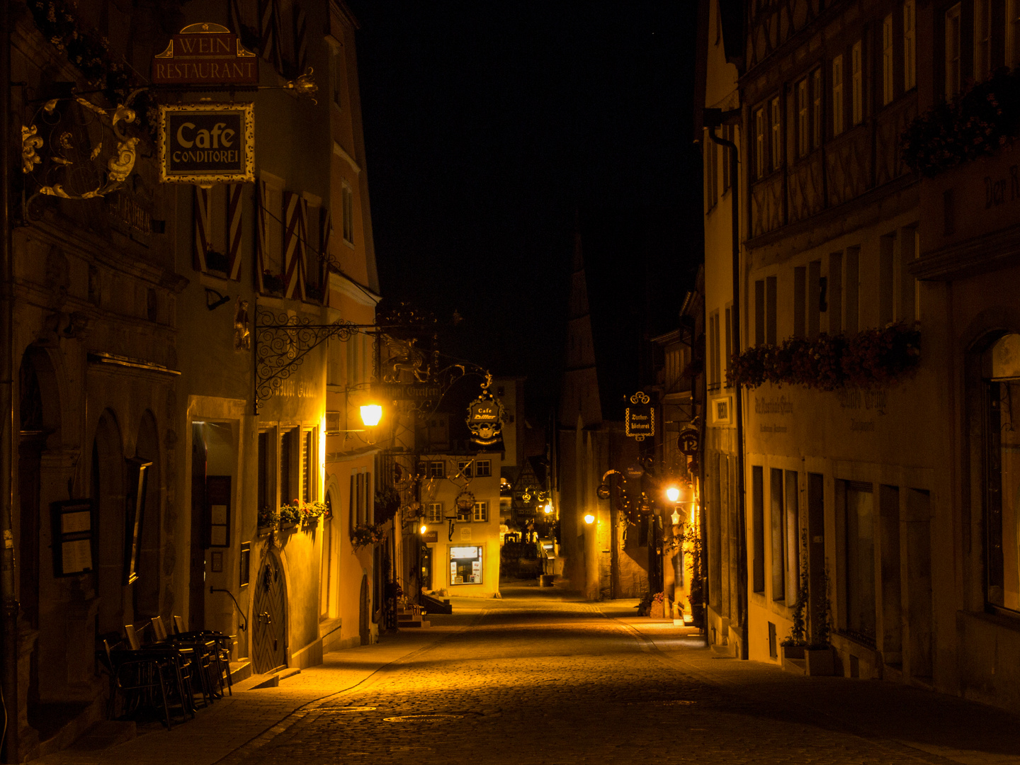 Rothenburg im Nachtlicht