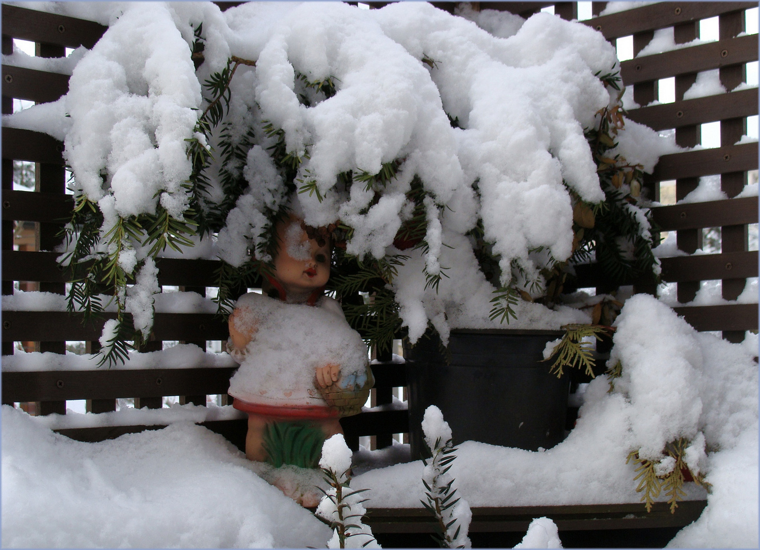 Rotkäppchen-im-Schnee-