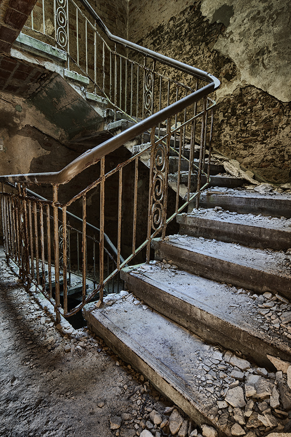 Rotten Staircase