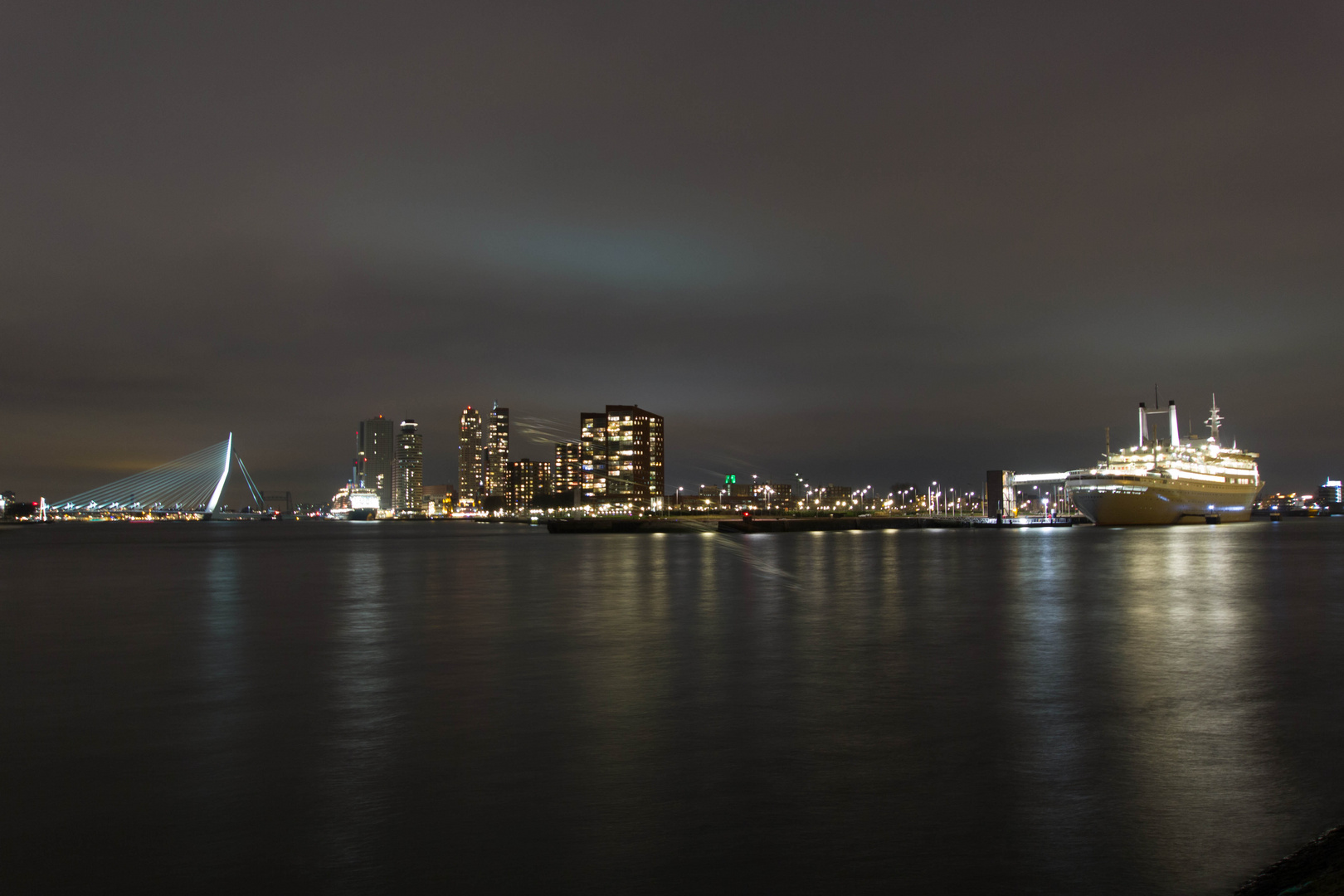 Rotterdam by night 2.