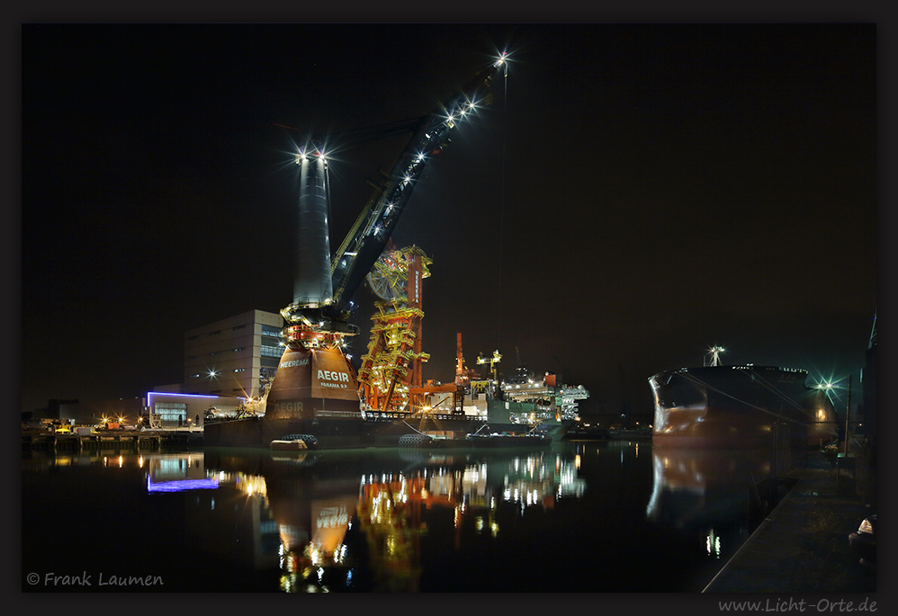 Rotterdam Hafen - Rohr und Kabelverlegeschiff Aegir