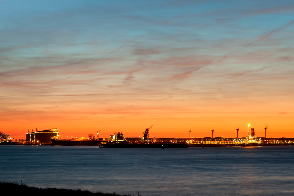 Rotterdam Hafeneinfahrt von Olaf Schober 