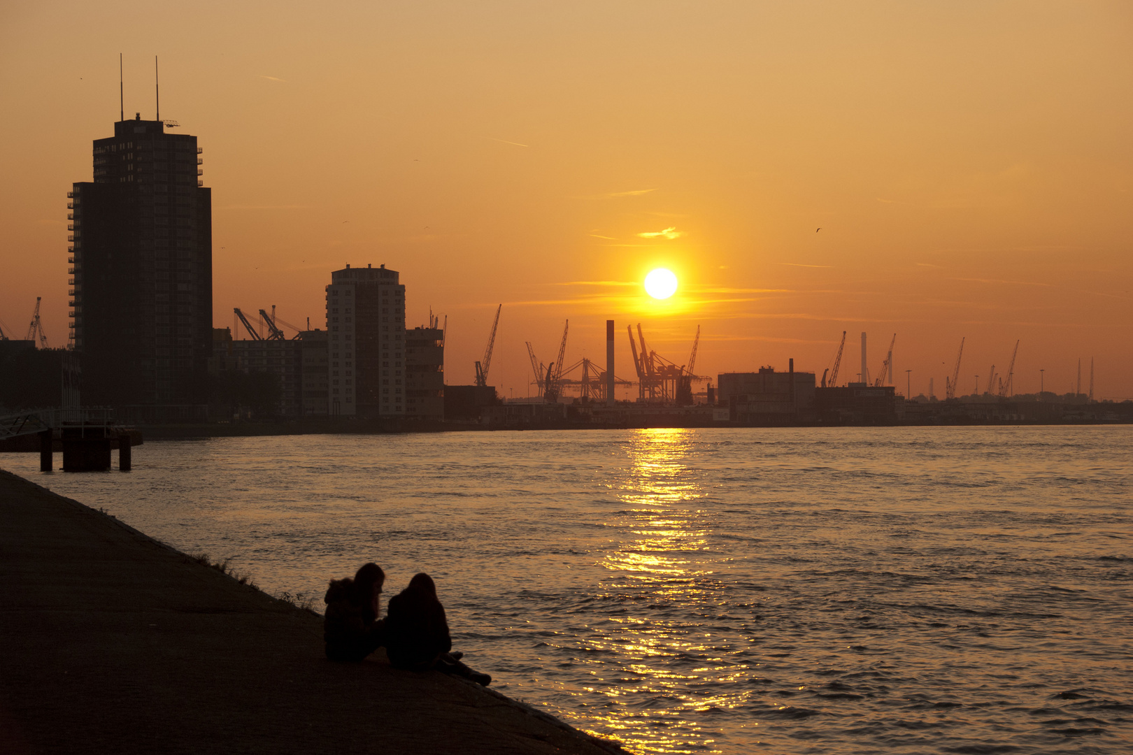 Rotterdam - Katendrecht - Nieuwe Maas River