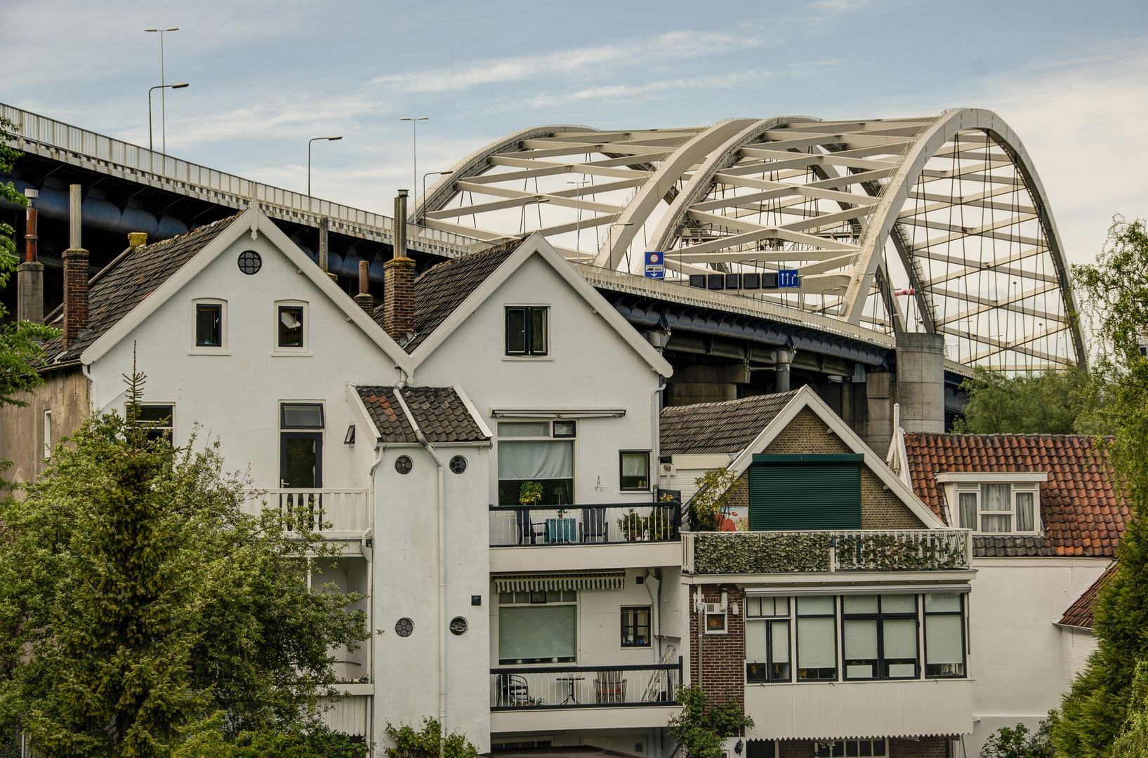 Rotterdam Oud Ijsselmonde van Hoochstratenweg van Brienenoordbrug