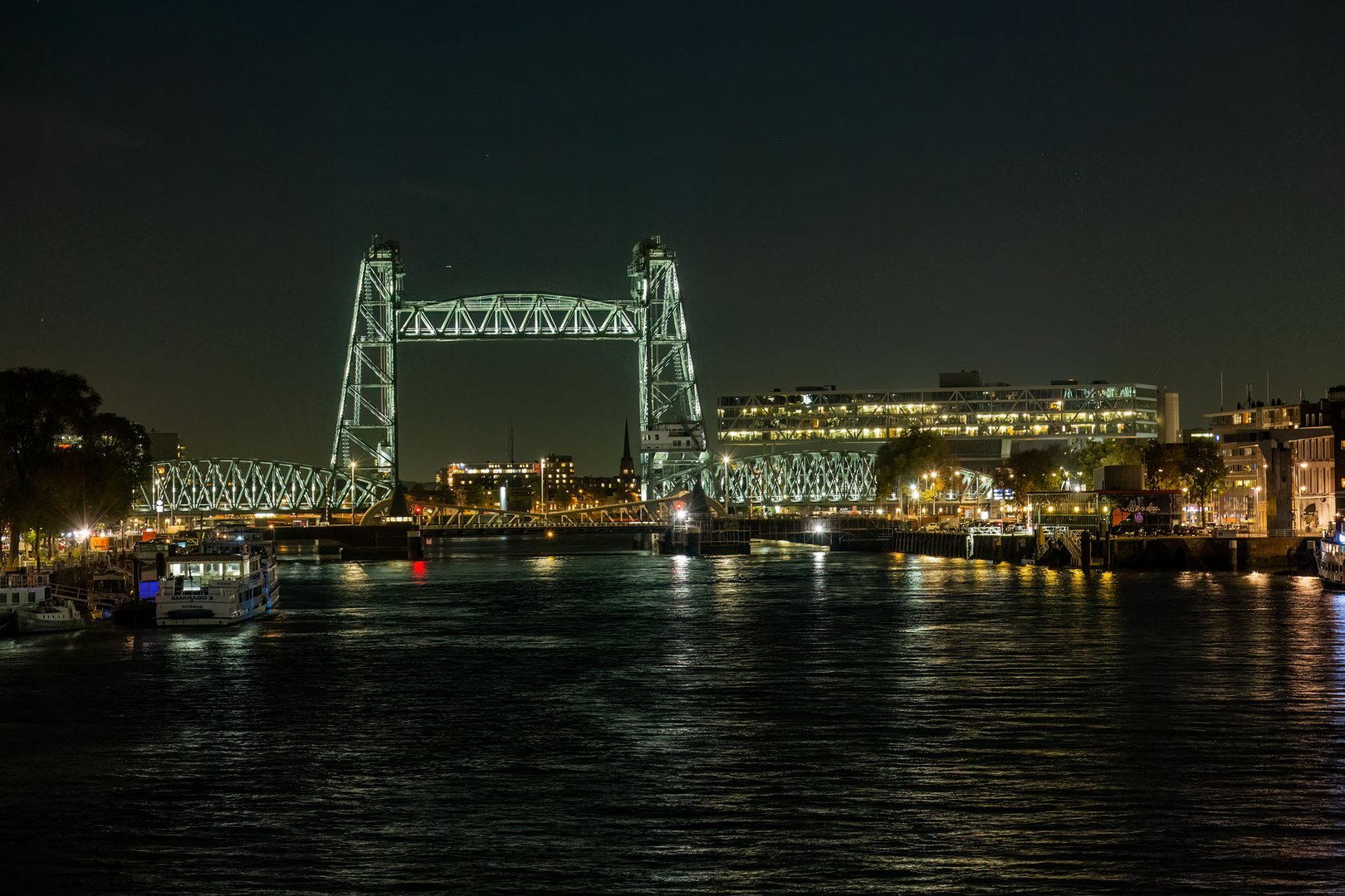 Rotterdam - Sicht auf die Hubbrücke „De Hef“