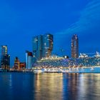 Rotterdam Skyline mit Regal Princess