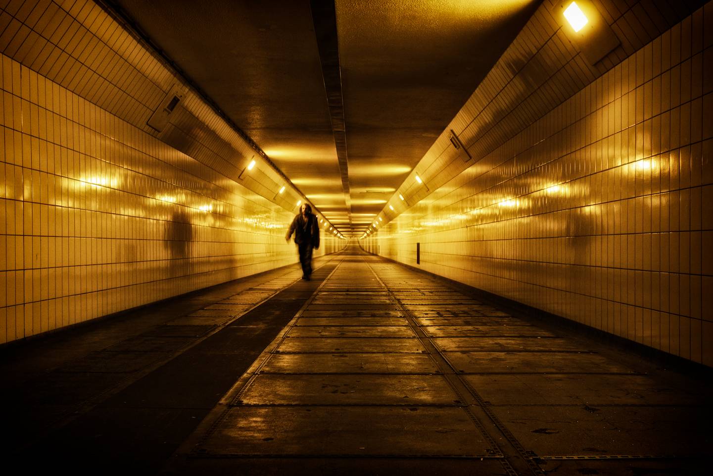 Rotterdam Underground Walker