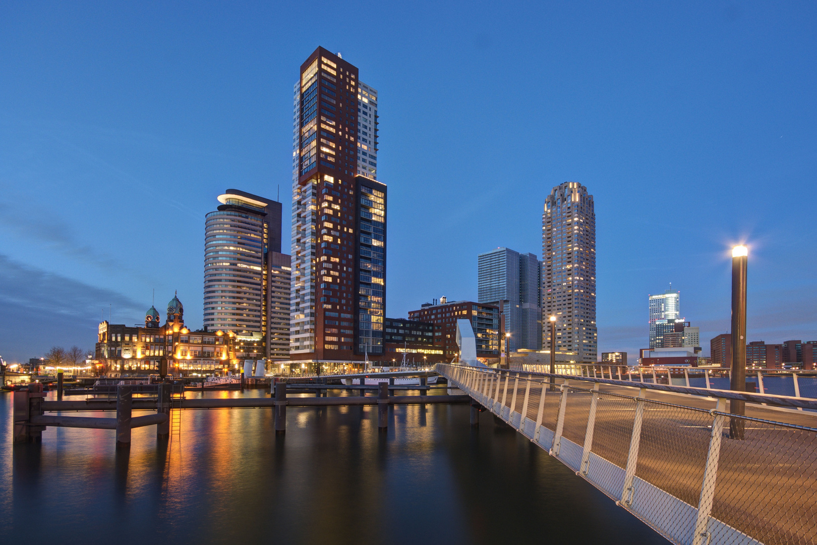 Rotterdam - View on "de Kop van Zuid" seen from Bridge "de Hoereloper" - 01