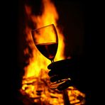 Rotwein bei Osterfeuer