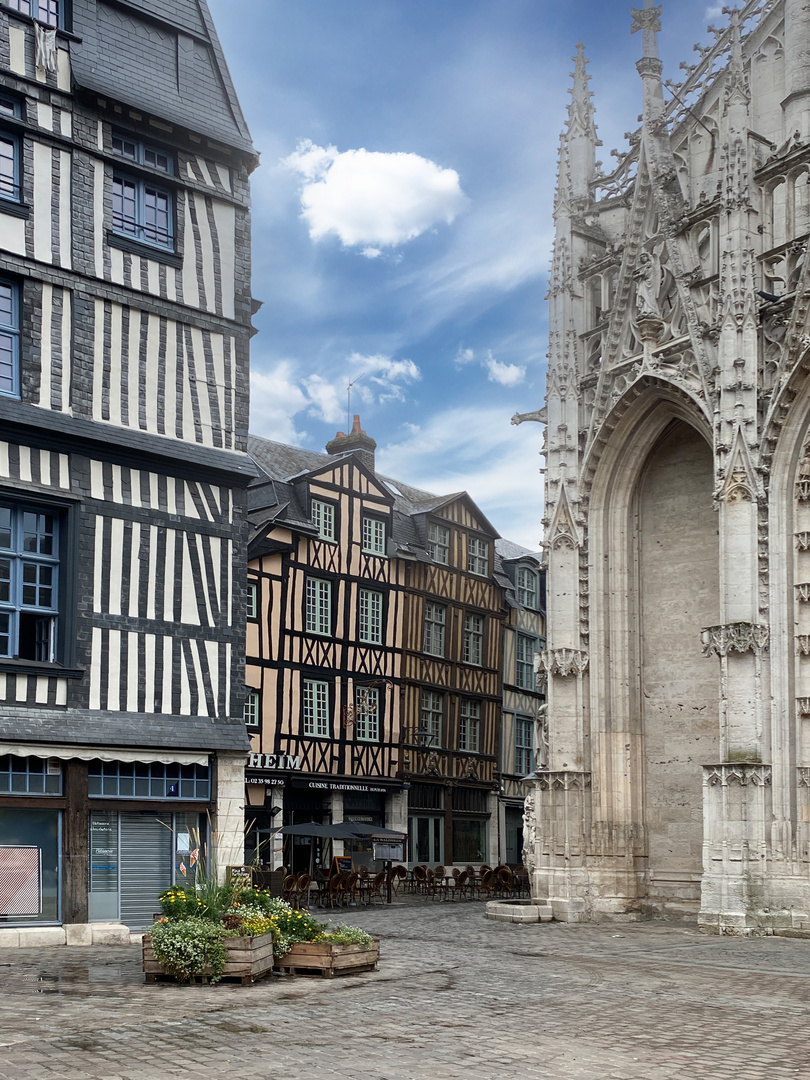 Rouen Detail