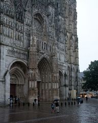 Rouen Kathedrale im Regen