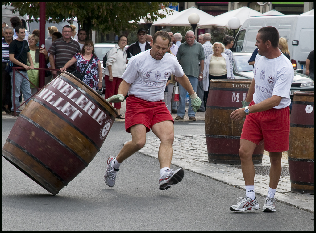 Rouleurs de barrique à Bergerac